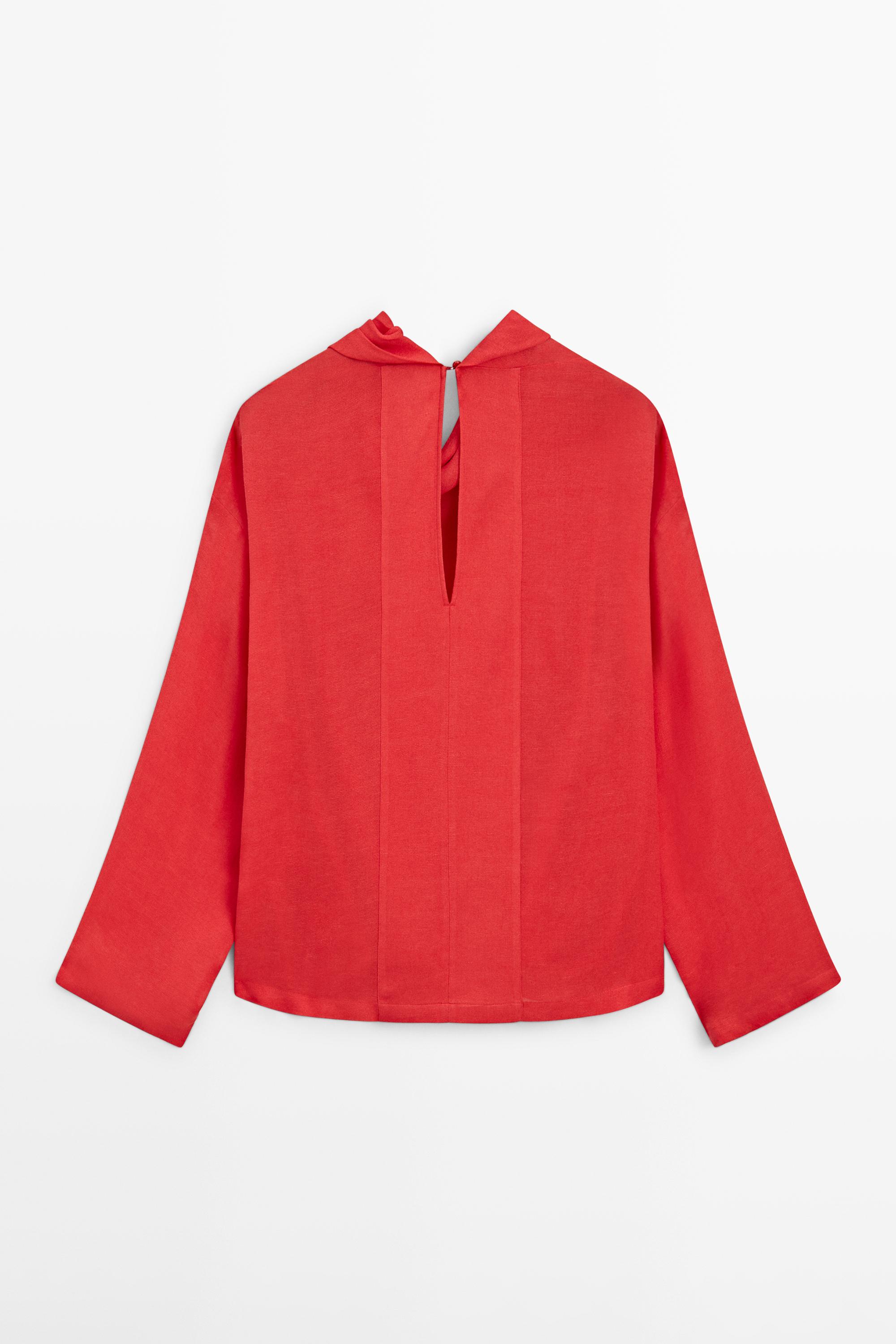 Flowing blouse with draped collar